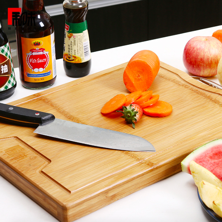The Ultimate Kitchen Companion: Whole Bamboo Carbonized Cutting Board